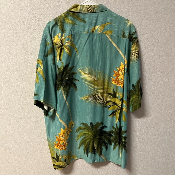 Tommy Bahama Teal and Yellow Tropical Men's Shirt - Picture 3 of 3